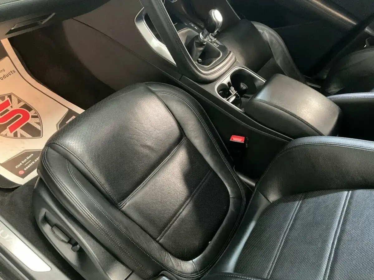 2018-jaguar-e-pace-20-i4d-s-ss-big-26