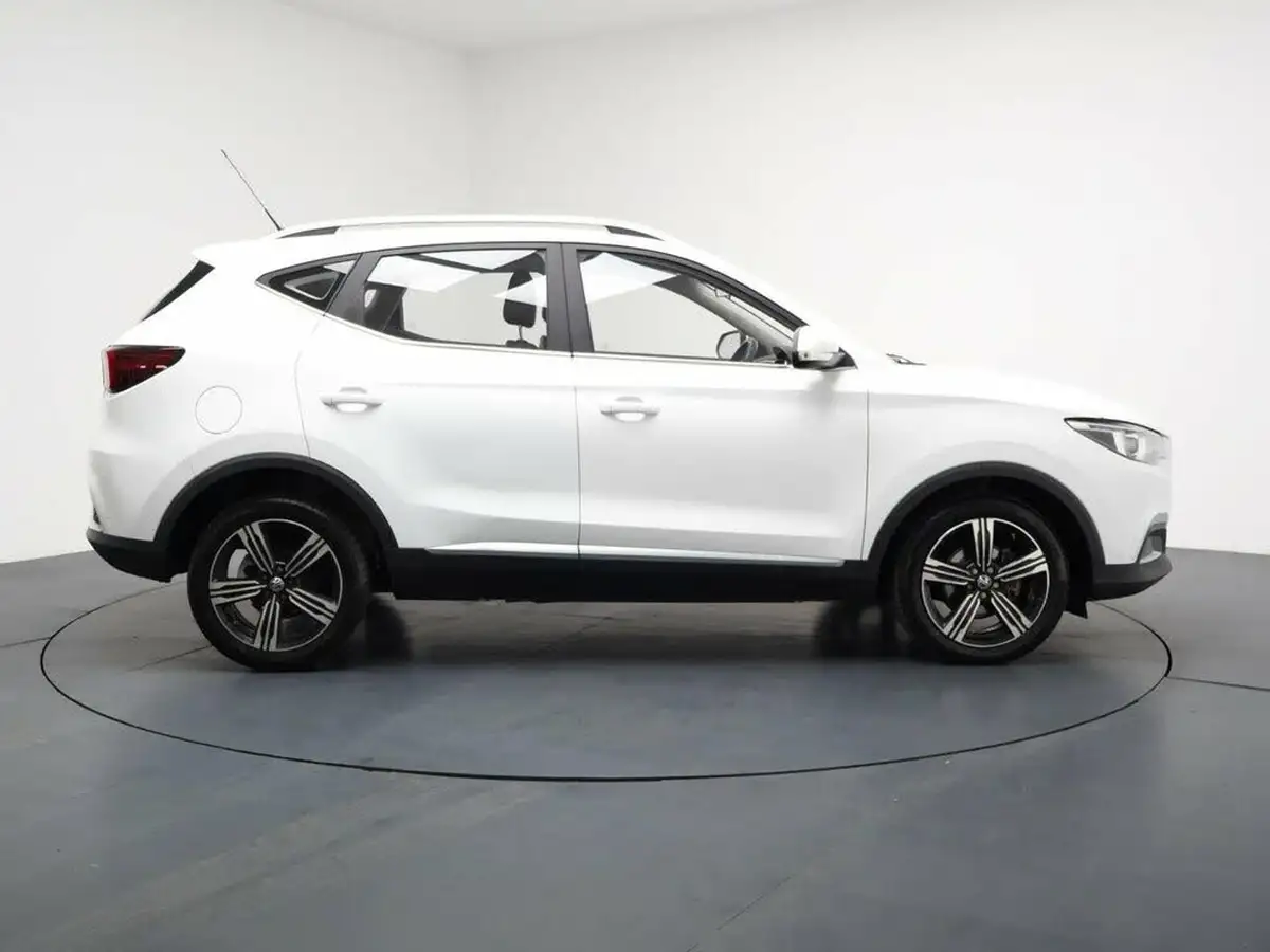 2020-mg-zs-suv-15-vti-tech-exclusive-106ps-big-13