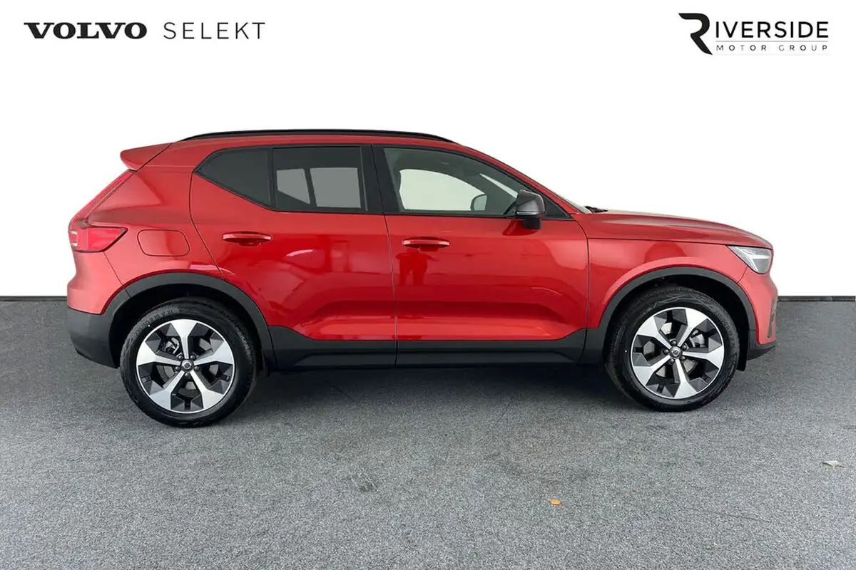 2024-volvo-xc40-20-b3-plus-big-3