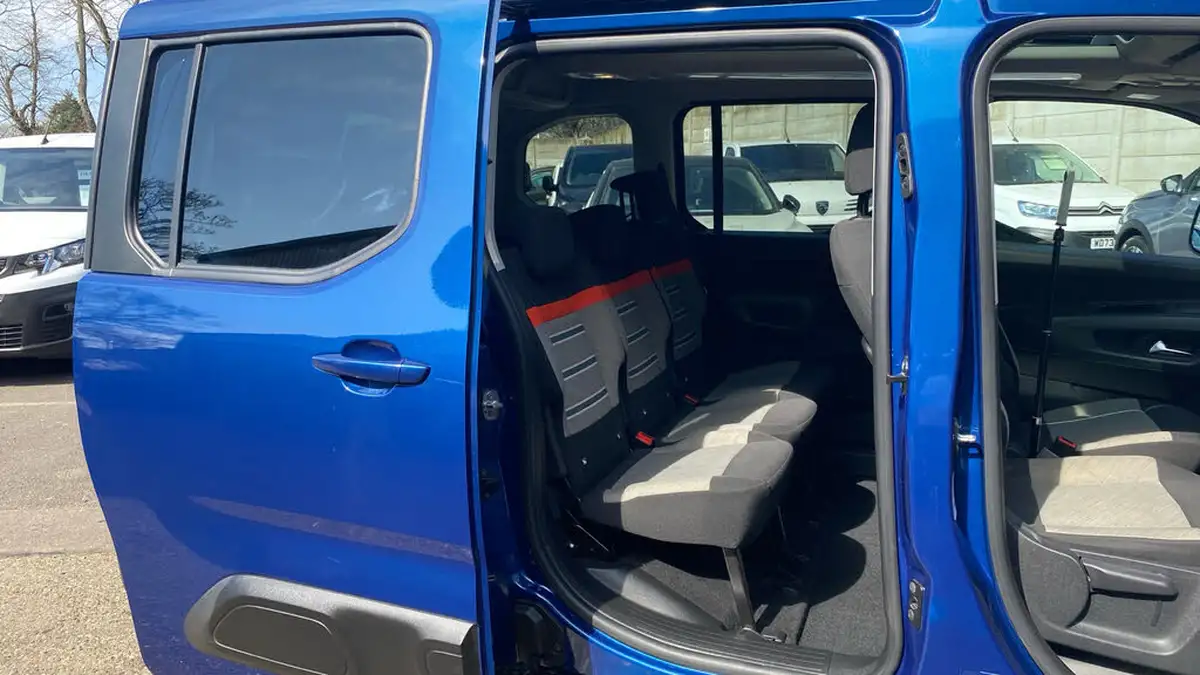 2020-citroen-berlingo-15bluehdi-flair-xtr-m-size-100ps-big-51