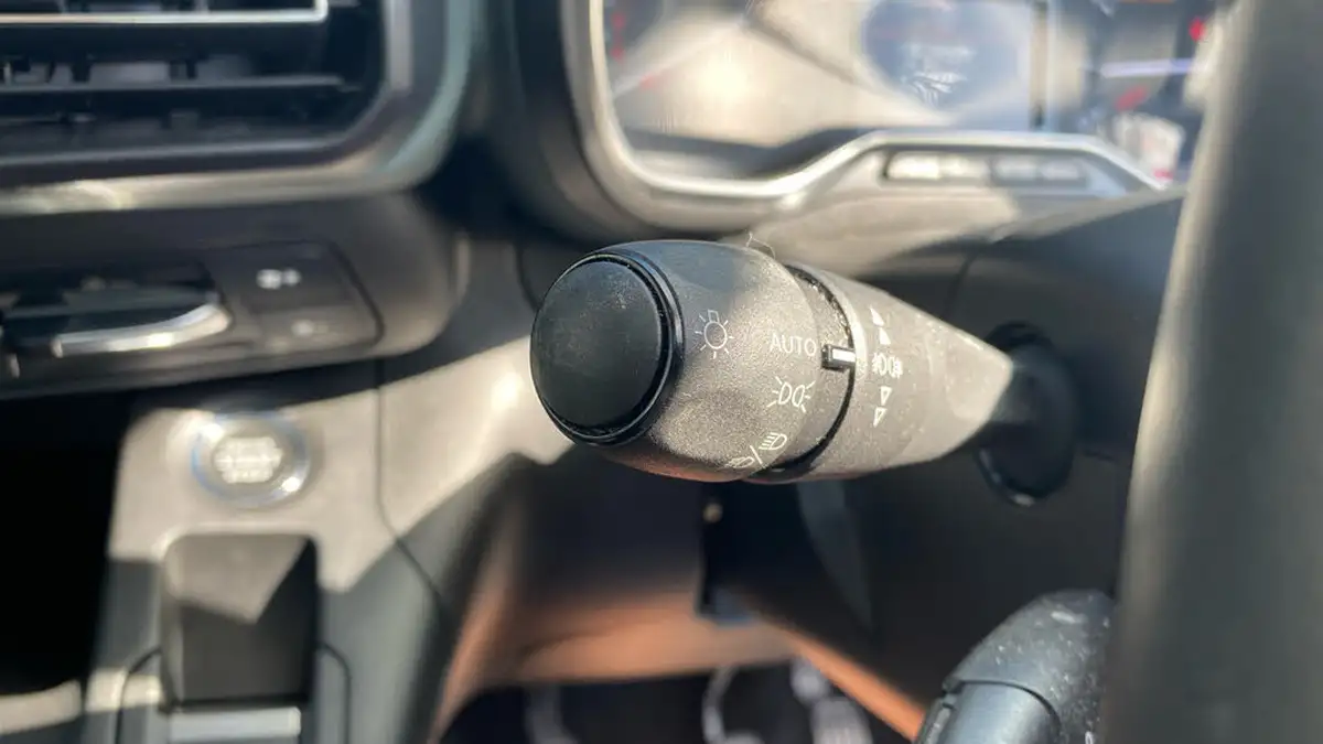 2020-citroen-berlingo-15bluehdi-flair-xtr-m-size-100ps-big-27