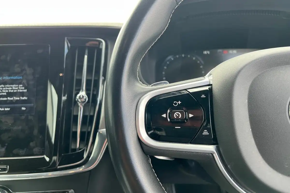 2020-volvo-v90-20-t4-r-design-plus-big-10