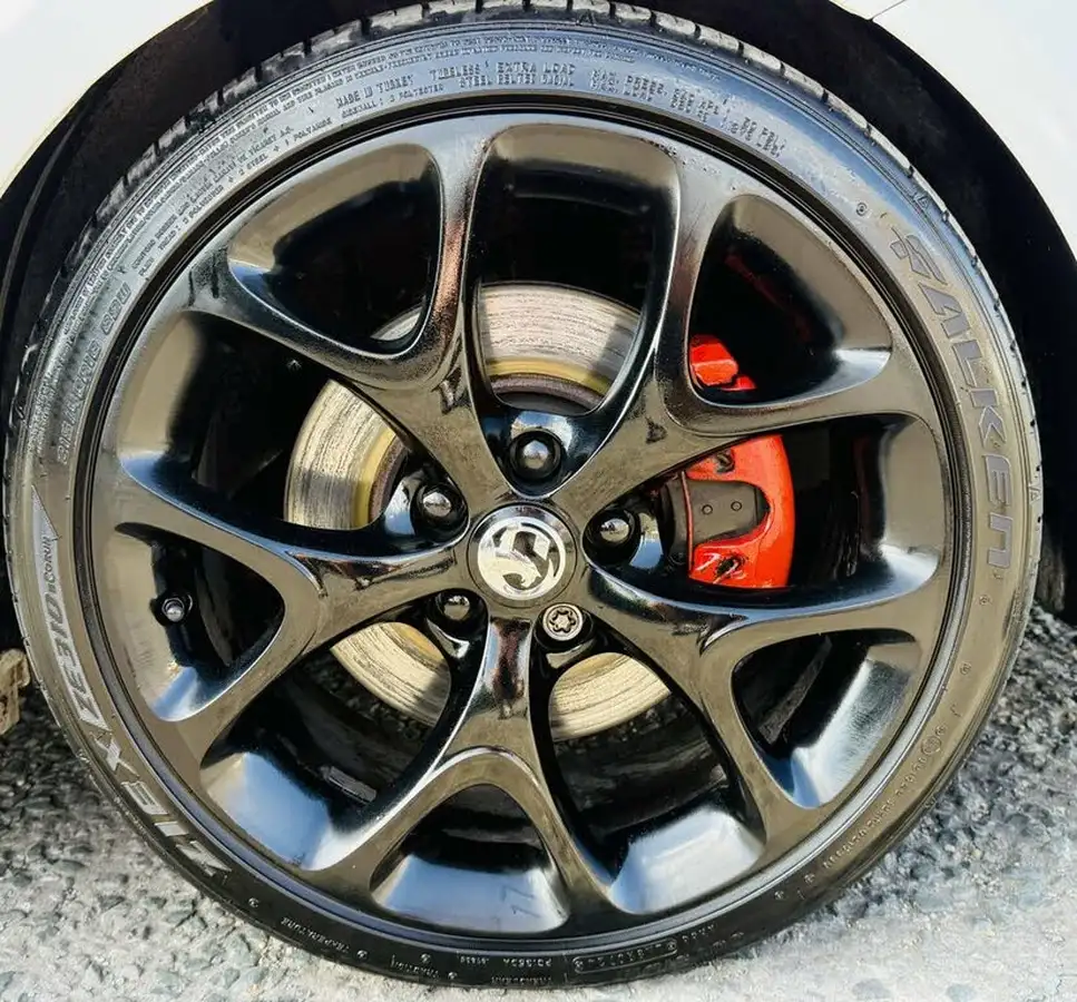 2015-vauxhall-corsa-16i-vxr-big-17