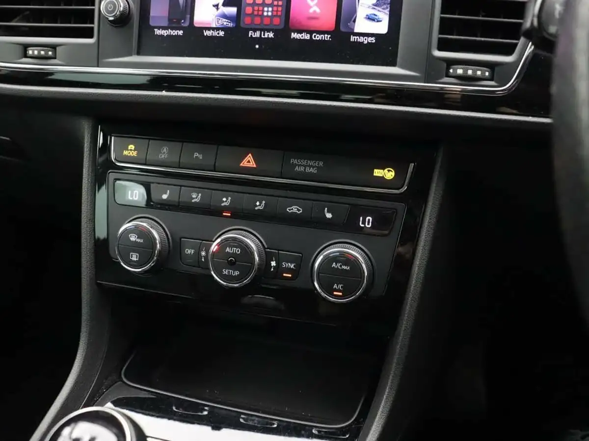 2019-seat-leon-15-tsi-evo-fr-sport-130ps-estate-big-18