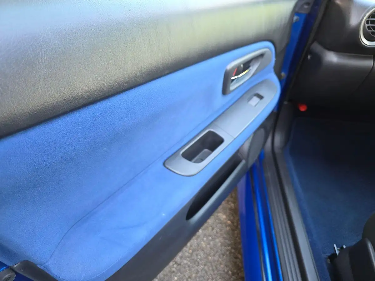 2004-subaru-impreza-big-10