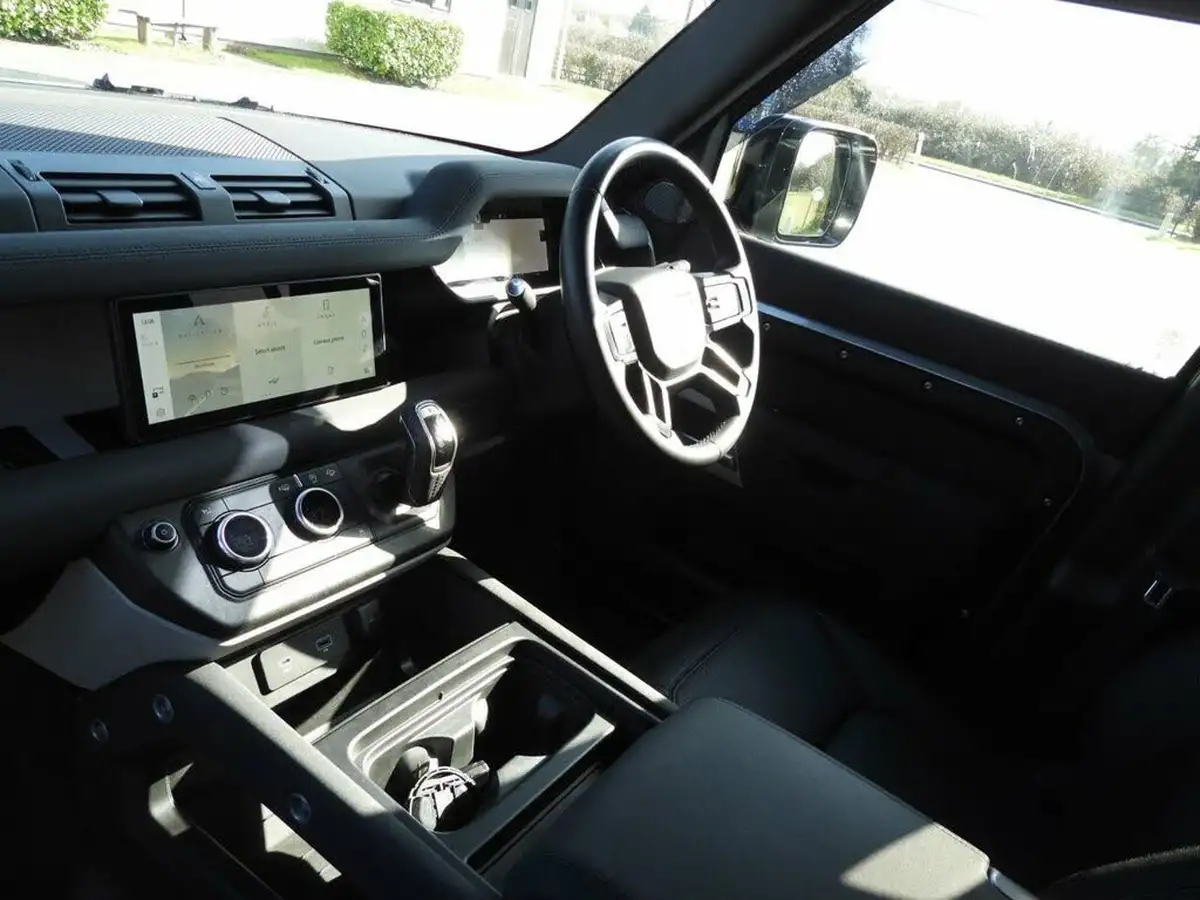 2023-land-rover-110-defender-30-d250-x-dynamic-s-big-29