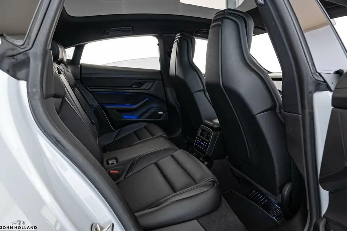 2021-porsche-taycan-e-4s-571ps-performance-battery-plus-big-13
