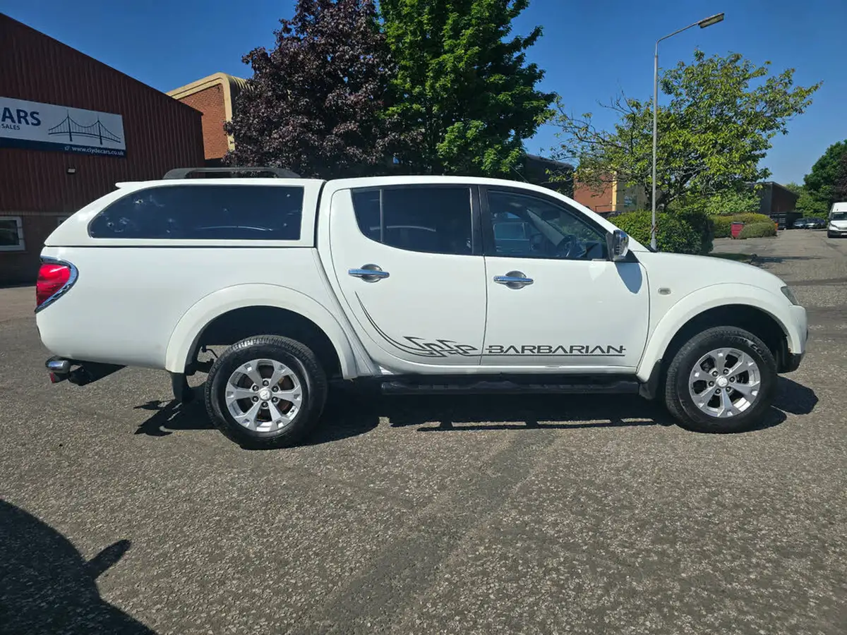 2012-mitsubishi-l200-25td-barbarian-eu-v-cab-big-36