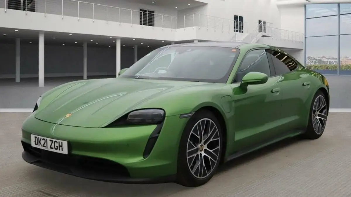 2021-porsche-taycan-e-base-476ps-performance-battery-plus-big-8