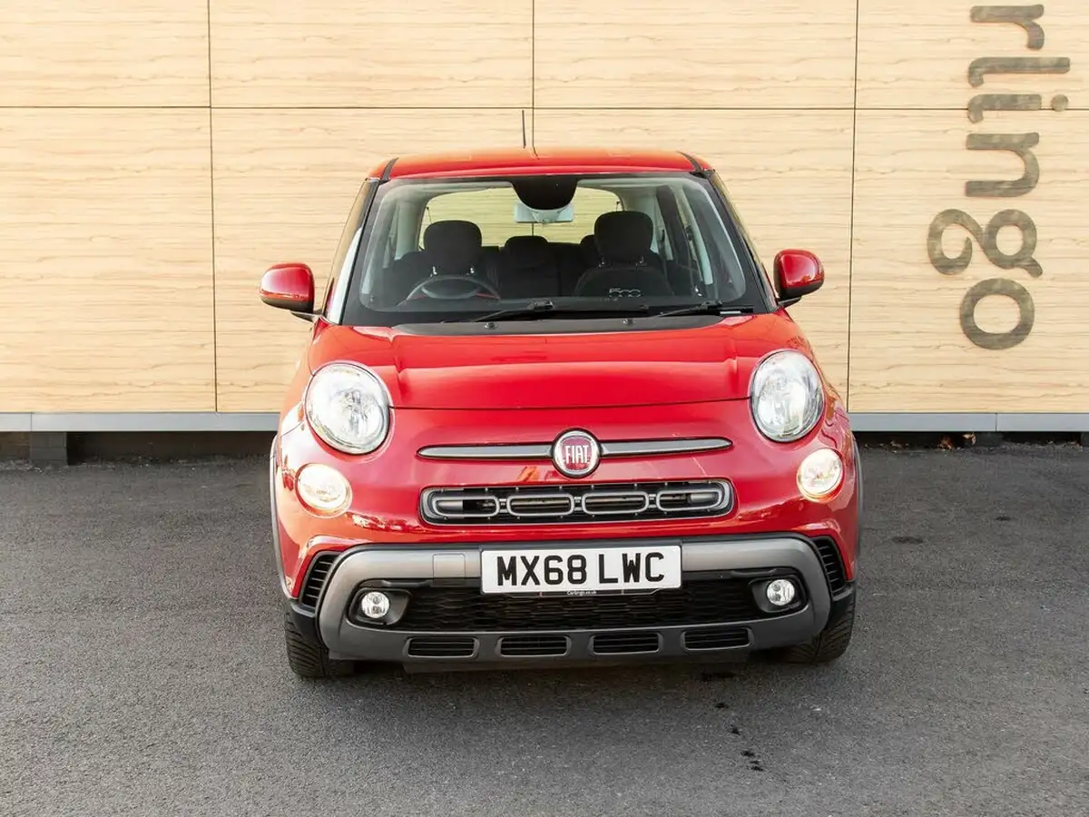 2018-fiat-500l-14-cross-big-4