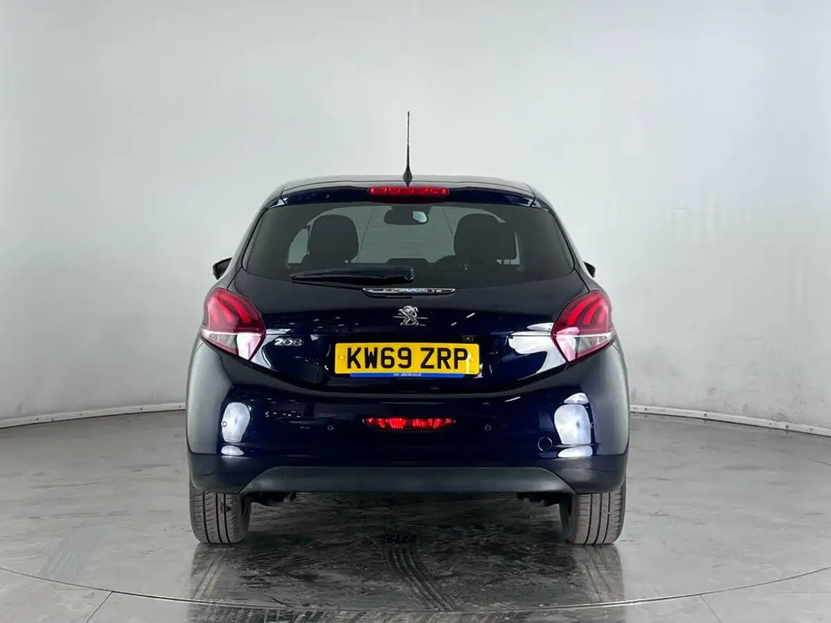 2019-peugeot-208-12-puretech-tech-edition-82bhp-big-6