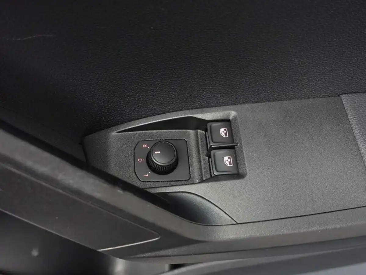 2021-seat-ibiza-10-tsi-se-technology-big-31