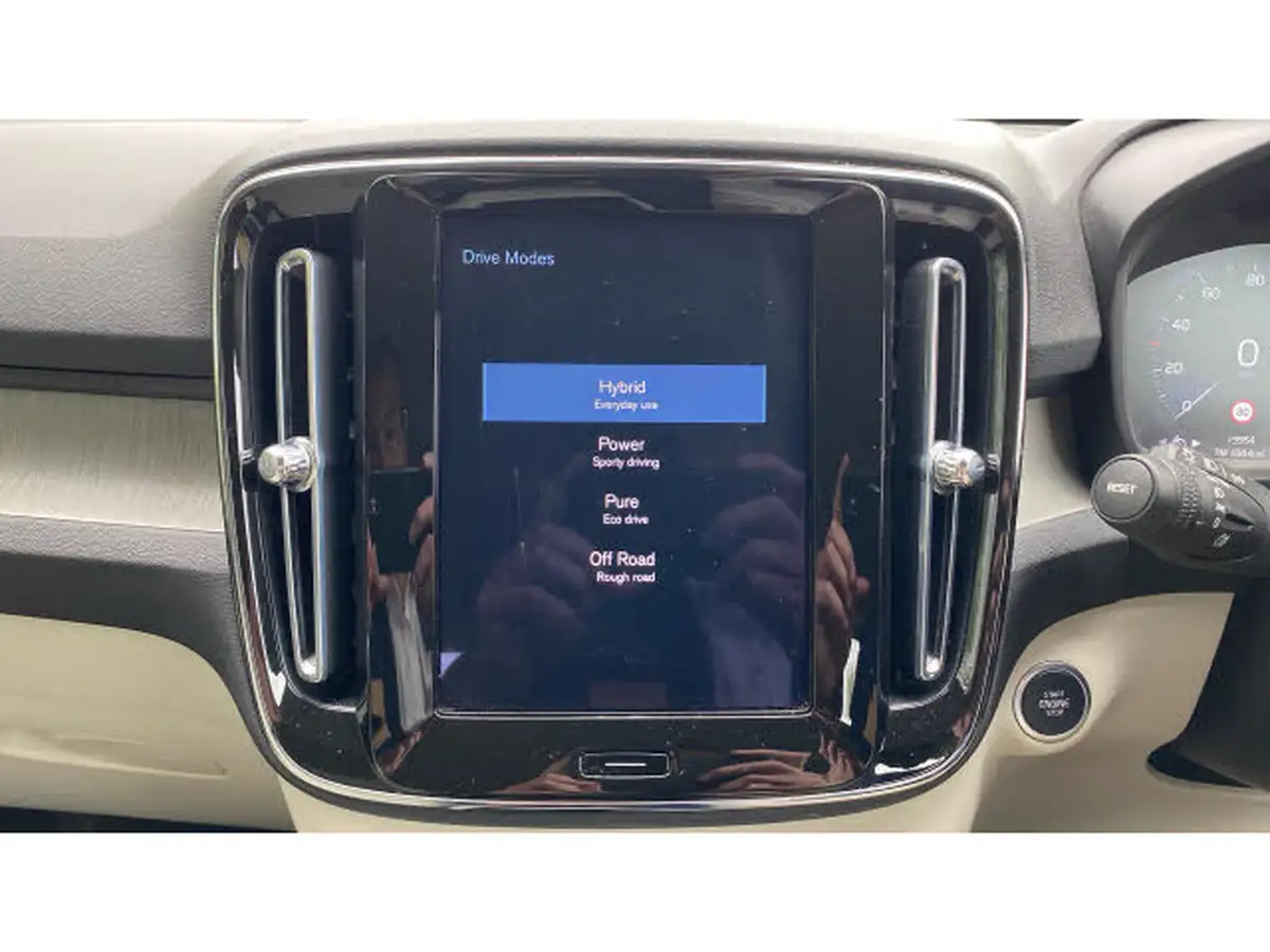 2021-volvo-xc40-15-t5-inscription-262bhp-big-34