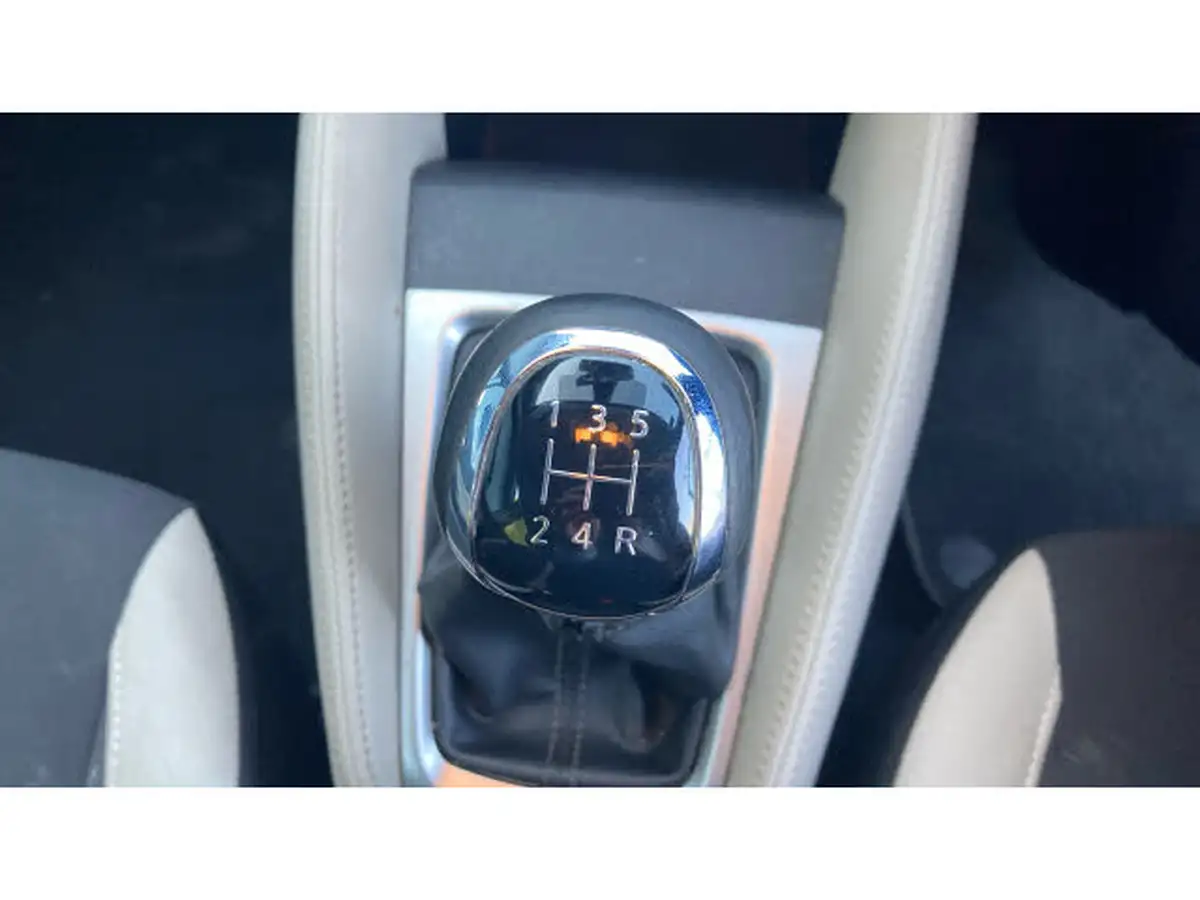 2018-nissan-micra-09-ig-t-acenta-big-26