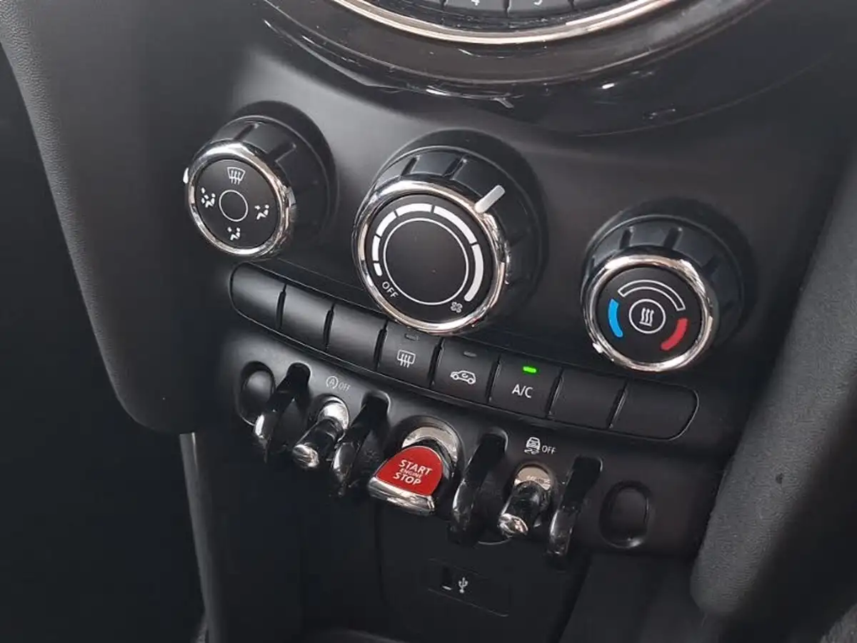 2020-mini-cooper-15-cooper-classic-nav-hatchback-3d-big-15