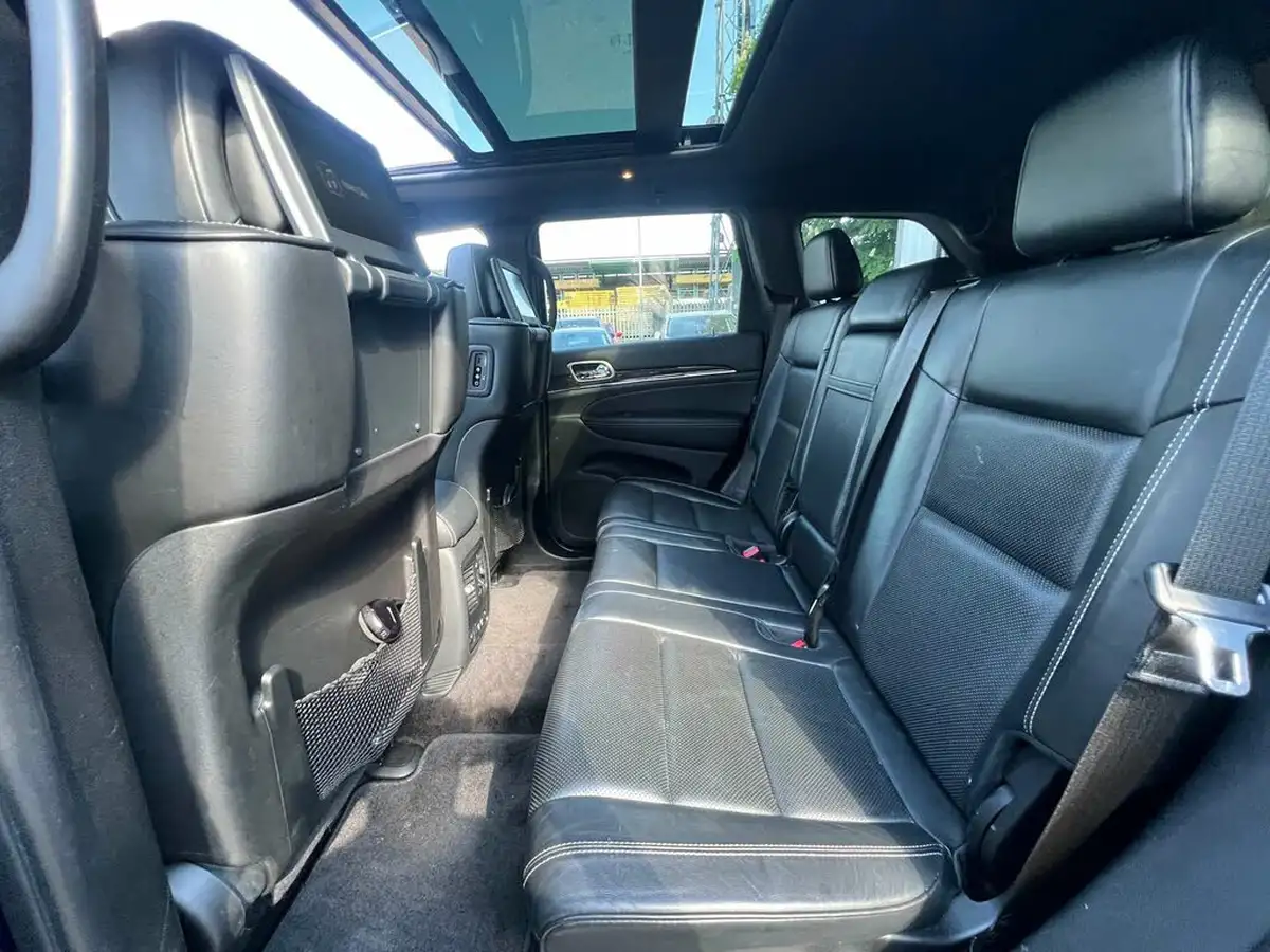 2017-jeep-grand-cherokee-30crd-overland-4x4-big-35