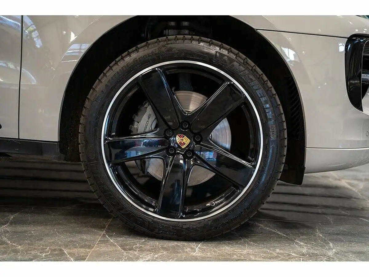 2019-porsche-macan-30-v6-s-big-10