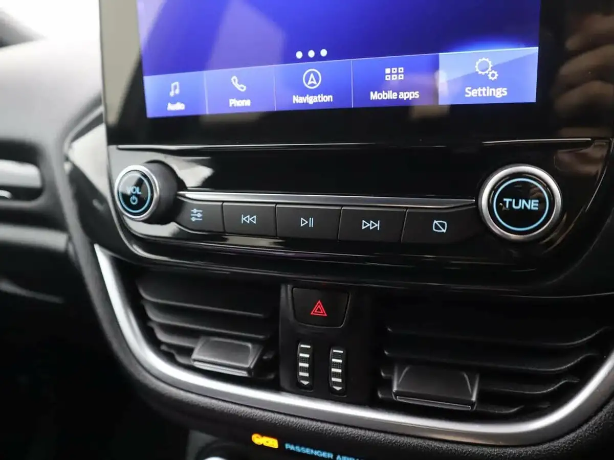 2021-ford-fiesta-10t-active-edition-125ps-hybrid-mhev-big-30
