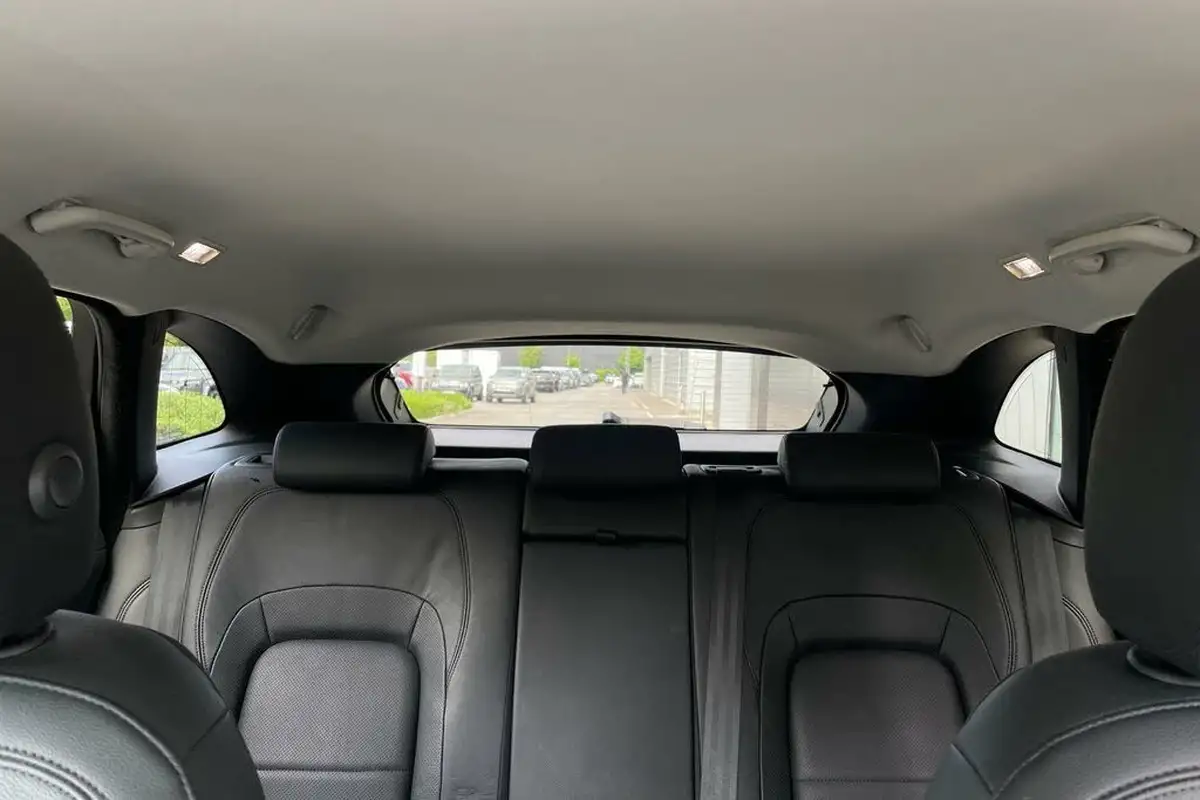2021-jaguar-f-pace-20-d200-s-mhev-big-21
