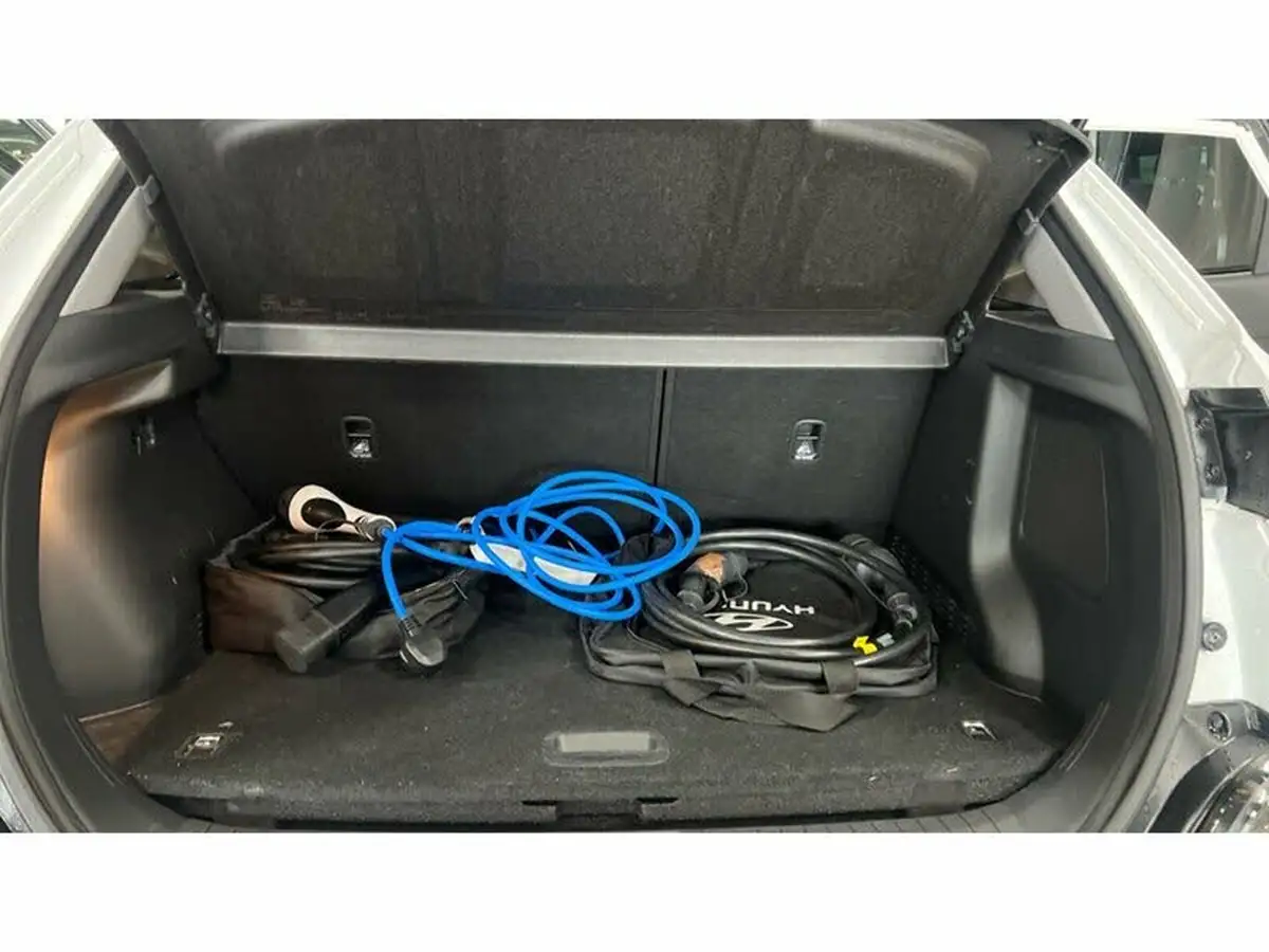 2022-hyundai-kona-e-premium-204ps-64kwh-7kw-obc-big-11