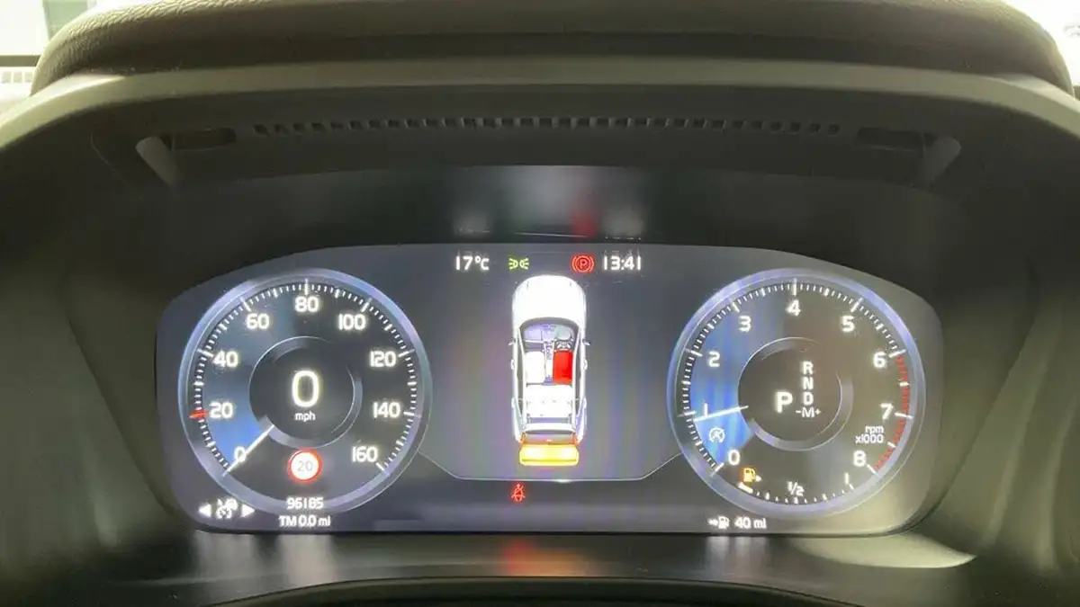 2018-volvo-xc40-20-t5-first-edition-big-12