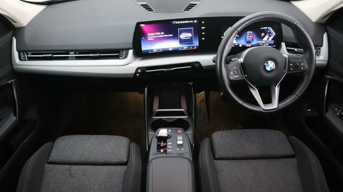 2022-bmw-x1-20td-sdrive18d-sport-steptronic-big-12