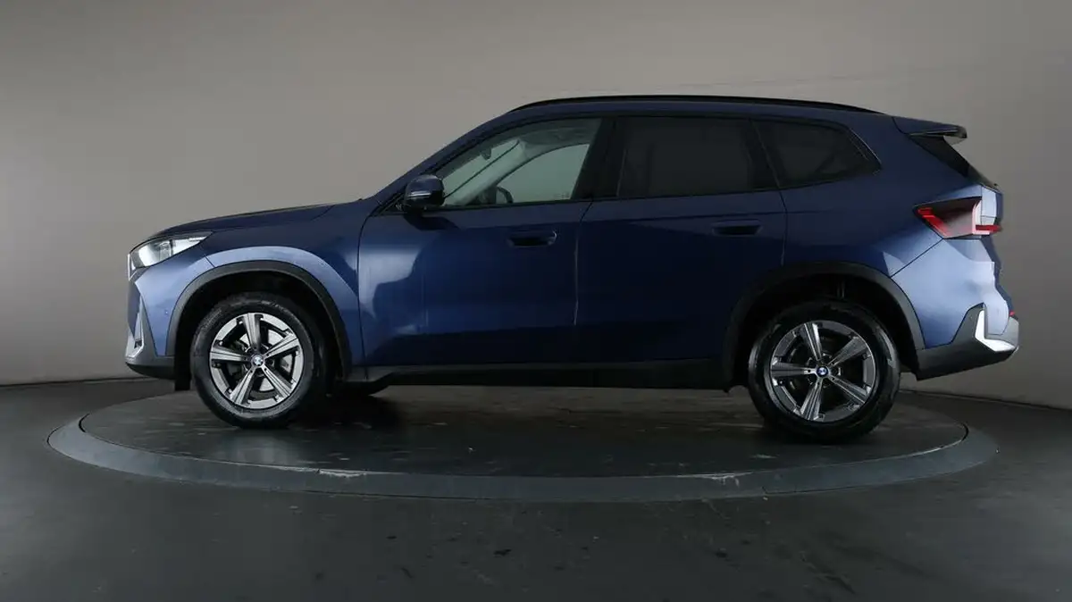 2022-bmw-x1-20td-sdrive18d-sport-steptronic-big-36