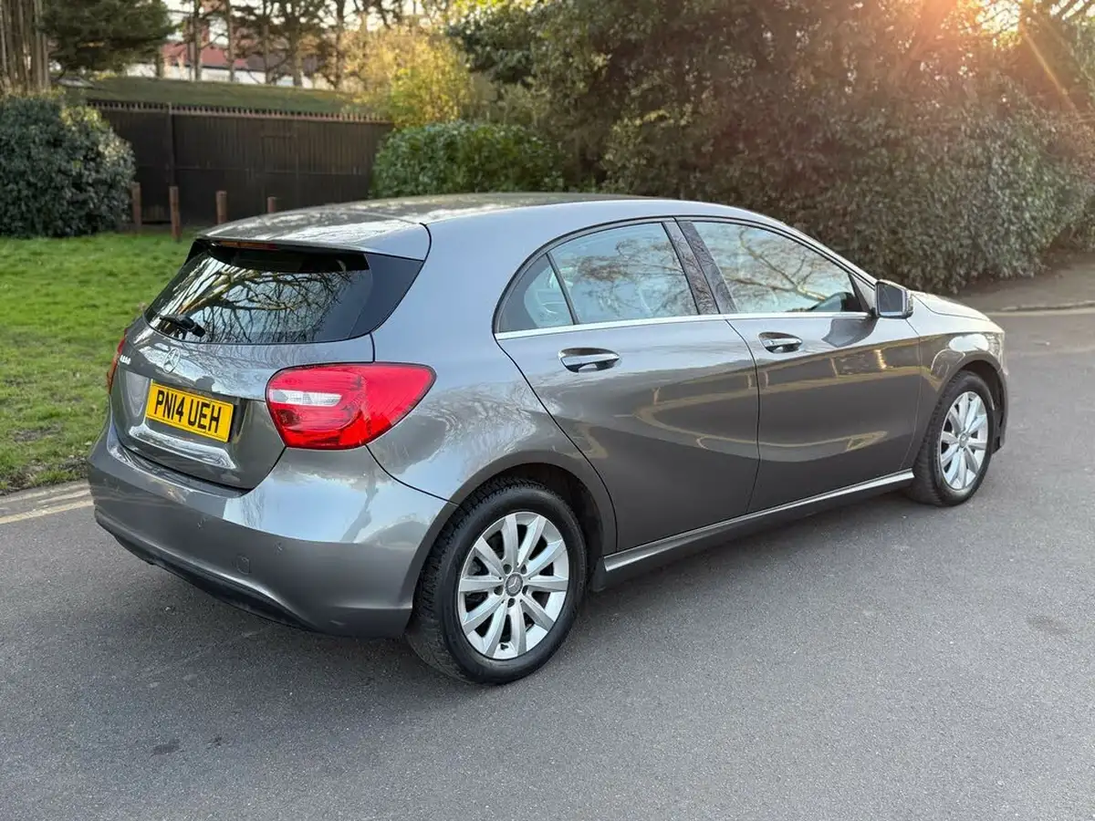 2014-mercedes-benz-a-class-16-a180-se-big-19