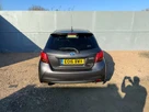 2016-toyota-yaris-15-vvt-i-design-hybrid-small-66