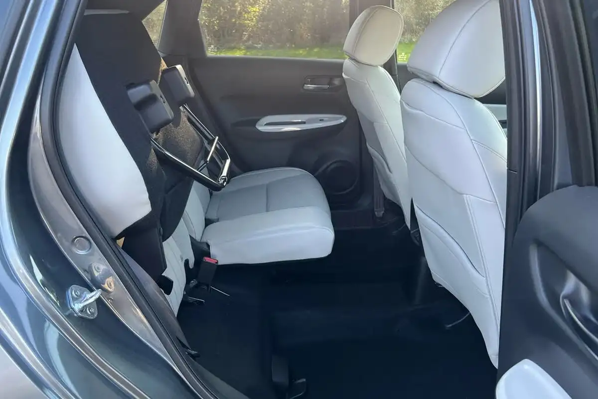 2020-honda-jazz-15-i-mmd-ex-big-23