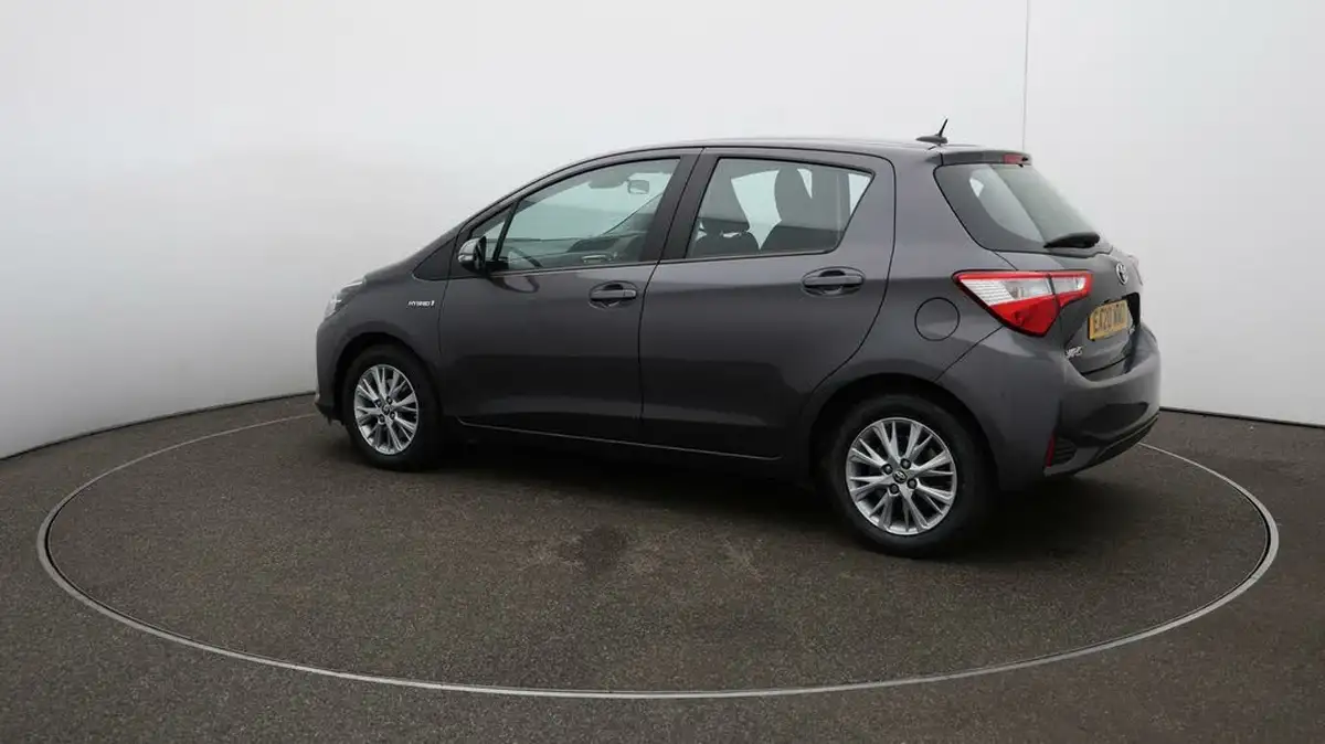 2020-toyota-yaris-15-vvt-i-icon-98bhp-hybrid-1497cc-e-cvt-big-34