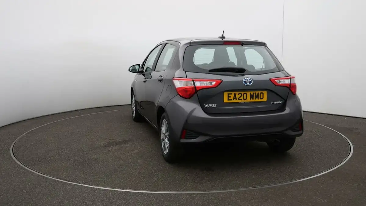 2020-toyota-yaris-15-vvt-i-icon-98bhp-hybrid-1497cc-e-cvt-big-58