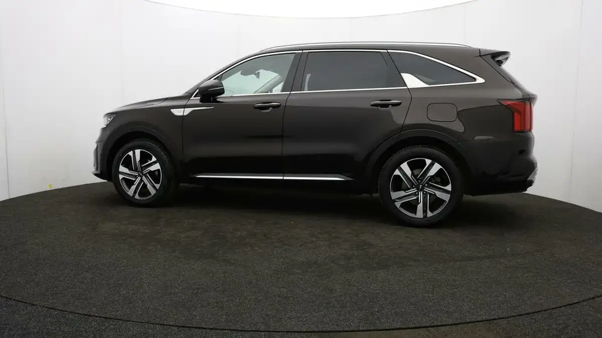 2022-kia-sorento-16-t-gdi-3-226bhp-hev-big-72