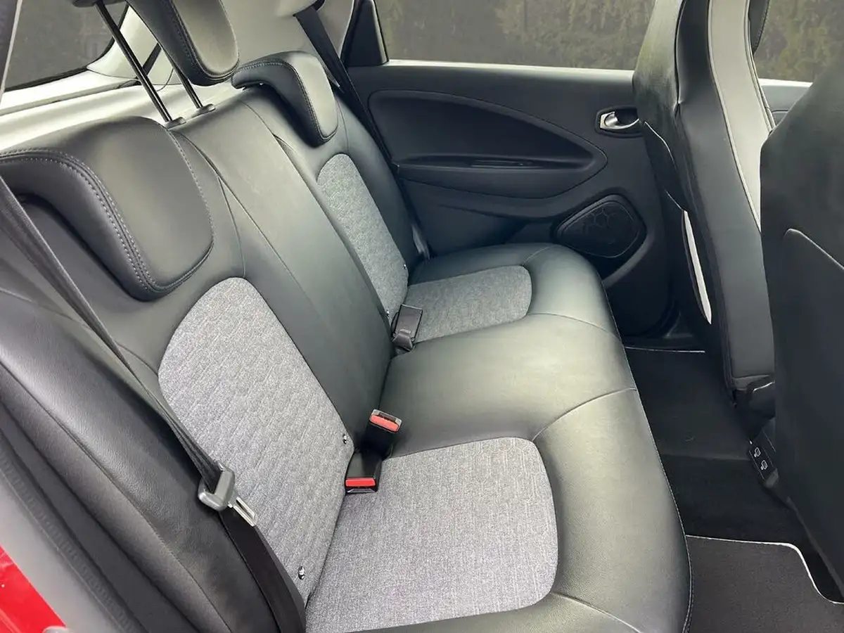 2021-renault-zoe-e-i-gt-line-big-11