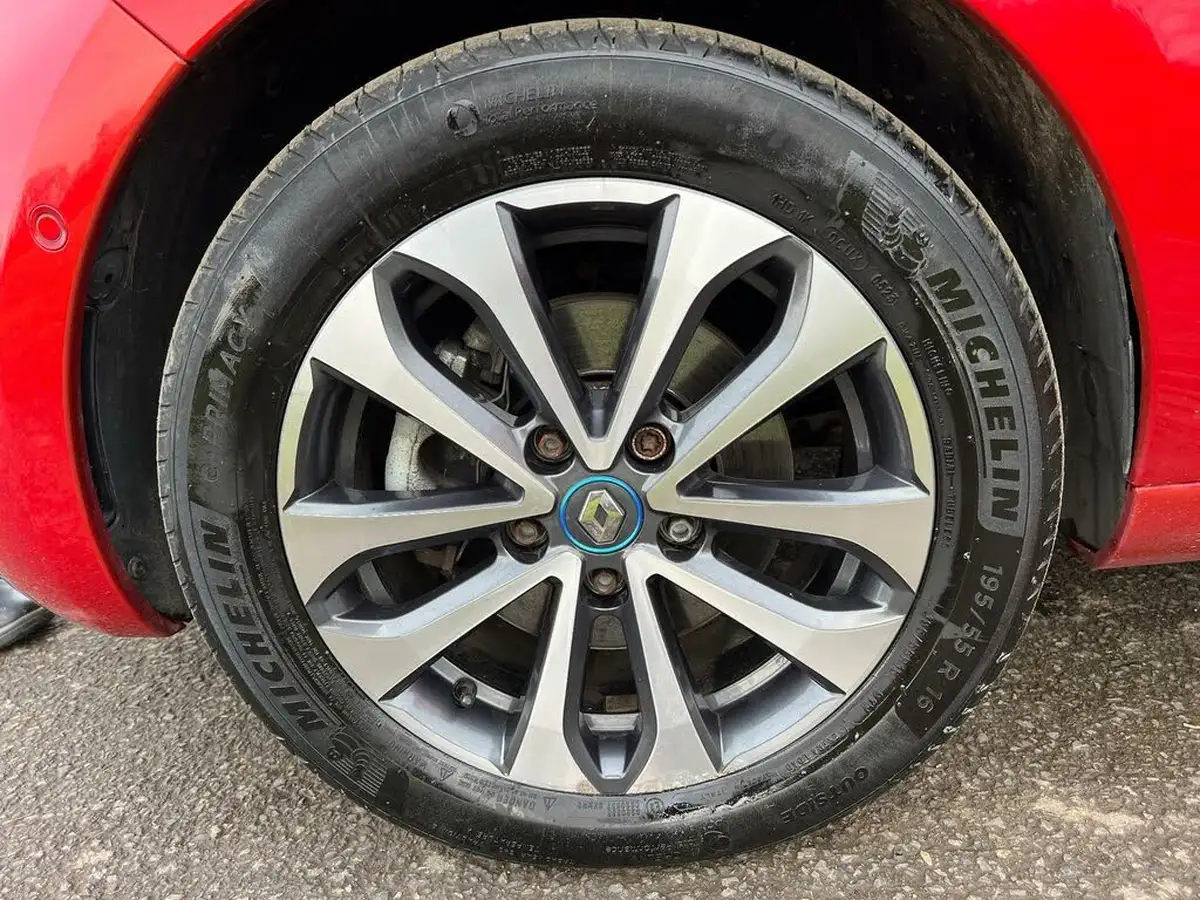 2021-renault-zoe-e-i-gt-line-big-35