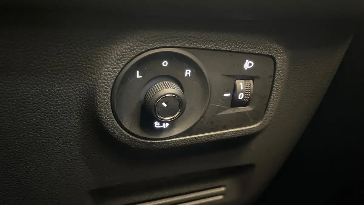 2024-mg-zs-suv-15-vti-tech-exclusive-big-29