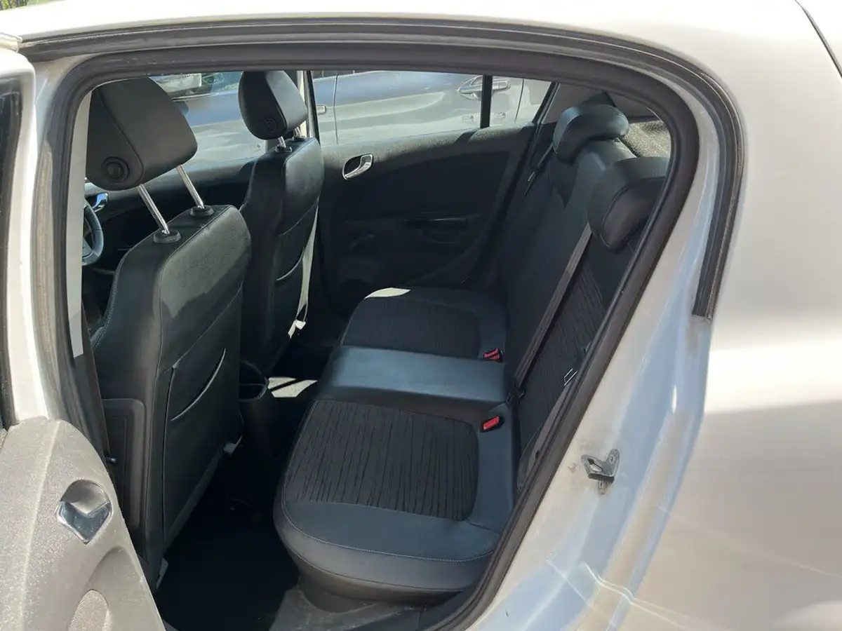 2014-vauxhall-corsa-12-excite-16v-vvt-85ps-ac-5d-big-7