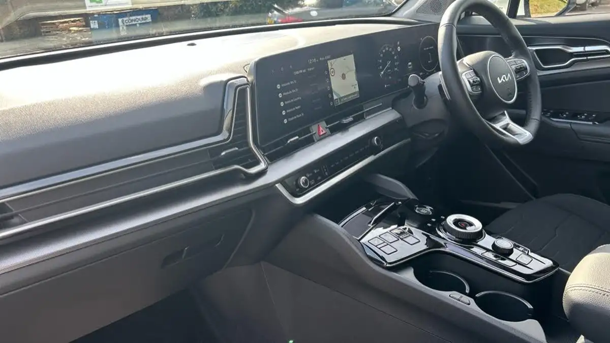 2025-kia-sportage-16-t-gdi-3-157bhp-48v-dct-big-2
