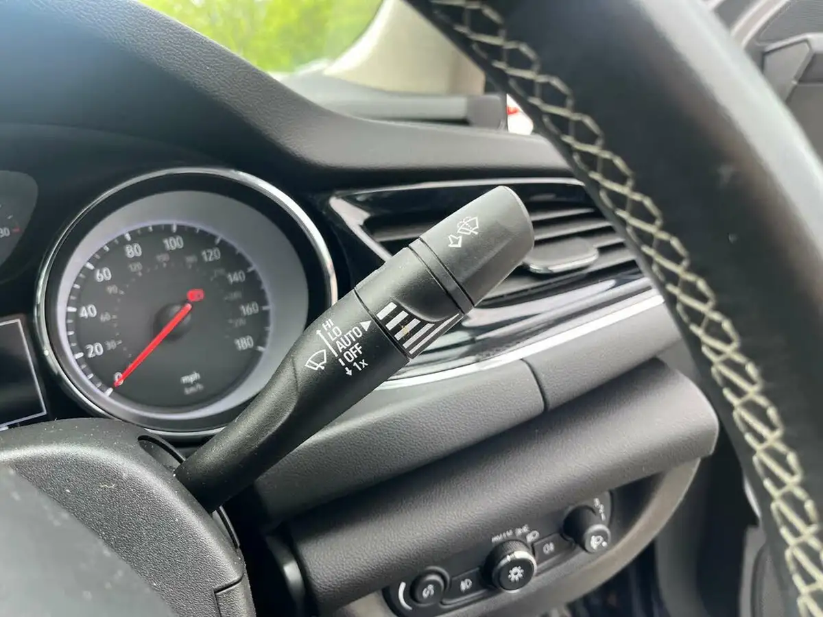 2021-vauxhall-insignia-grand-sport-15-turbo-d-sri-nav-big-31