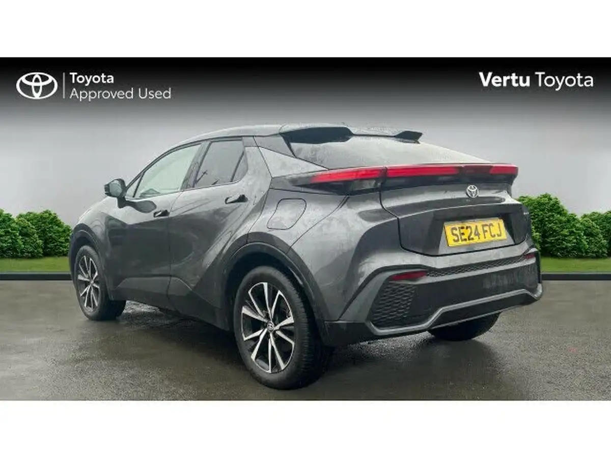 2024-toyota-c-hr-20-vvt-i-design-220bhp-plug-in-big-3