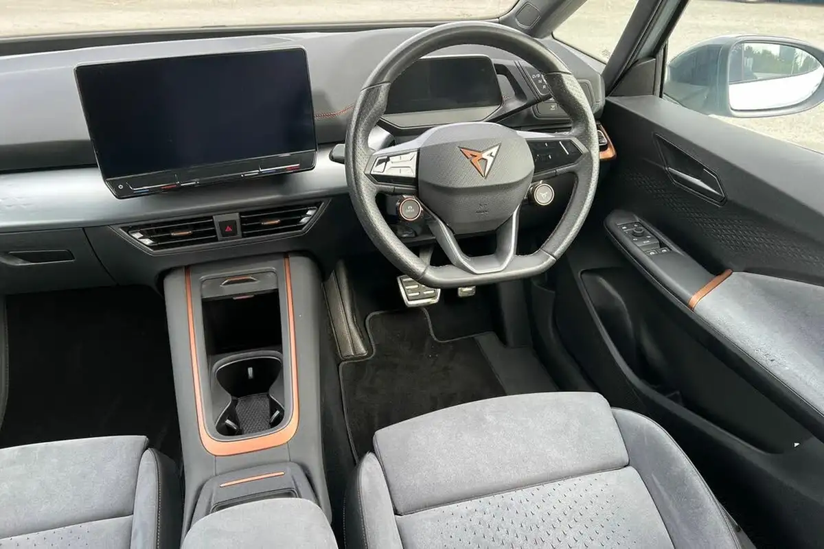 2022-cupra-born-e-v3-230ps-77kwh-e-boost-big-17