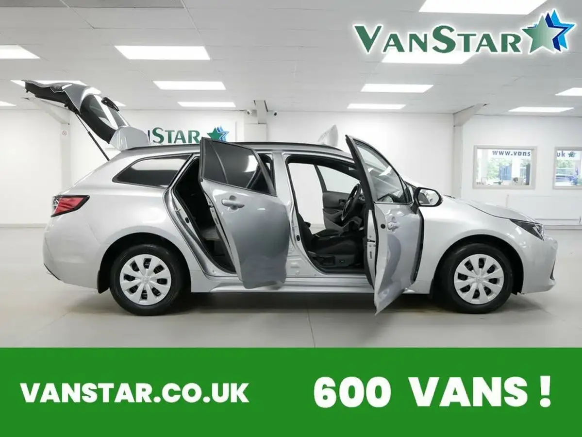 2022-toyota-corolla-18-vvt-i-corolla-commercial-140hpeu6d-big-7