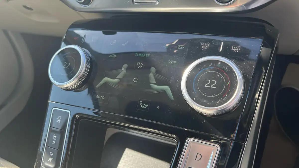 2019-jaguar-i-pace-ev400-se-big-29