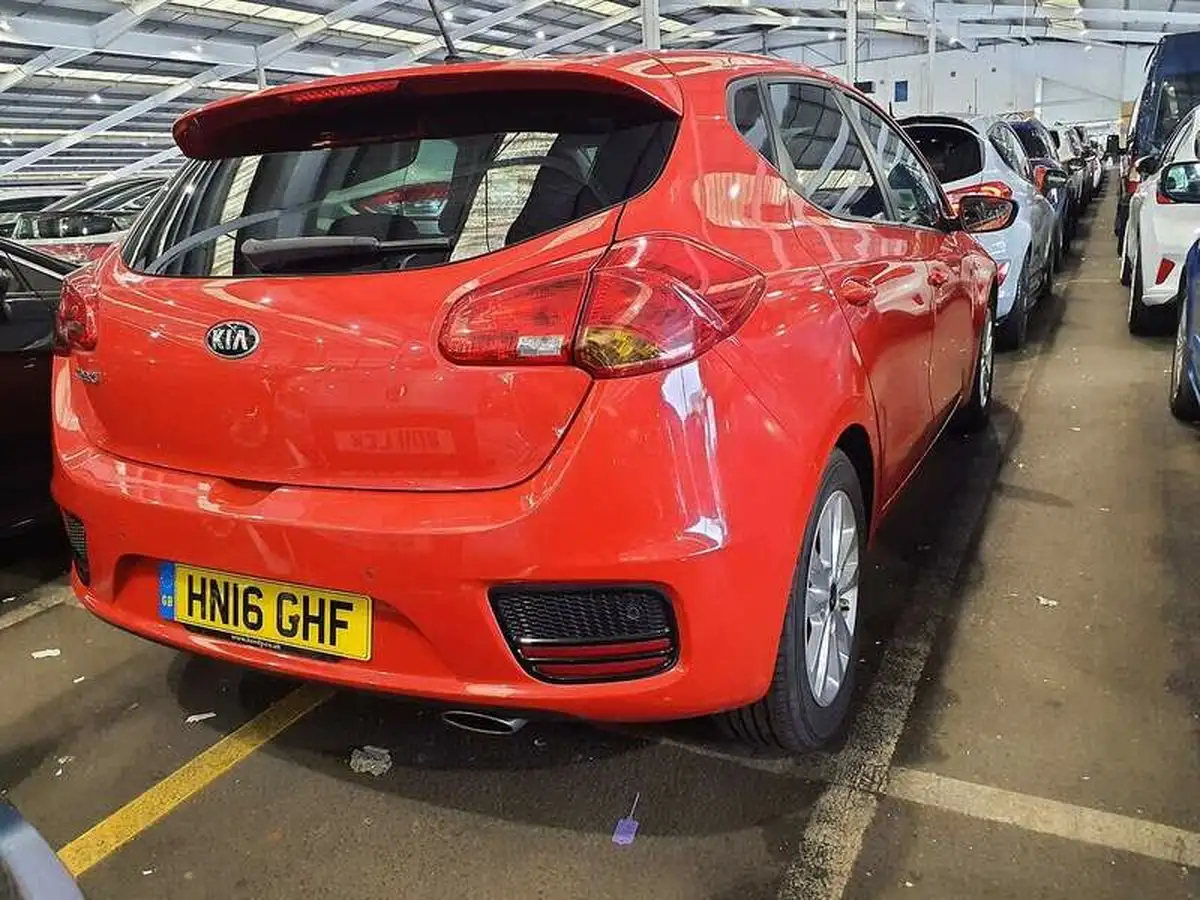 2016-kia-ceed-14-sr7-hatchback-big-4
