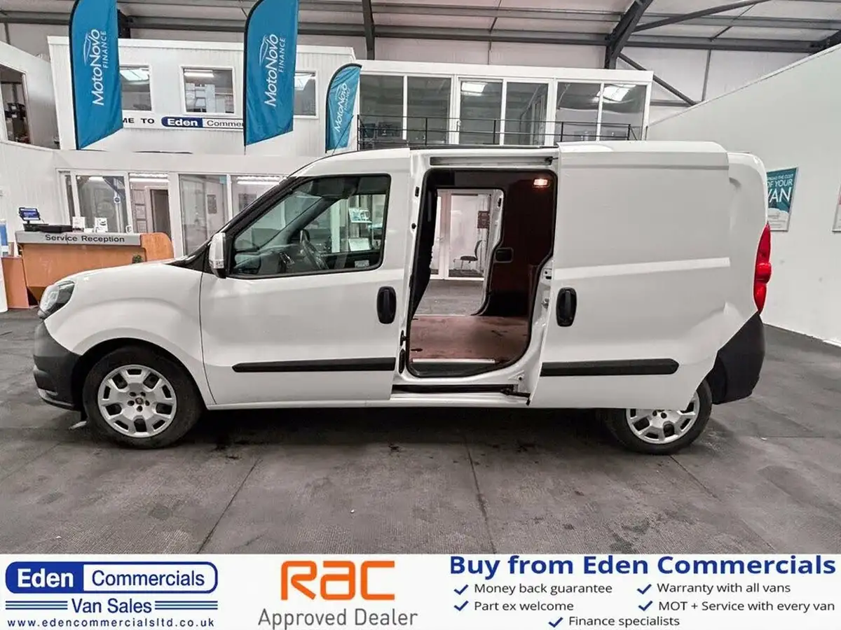 2021-fiat-doblo-cargo-16td-l2h1-maxi-tecnico-105bhpeu6dt-panel-van-big-4
