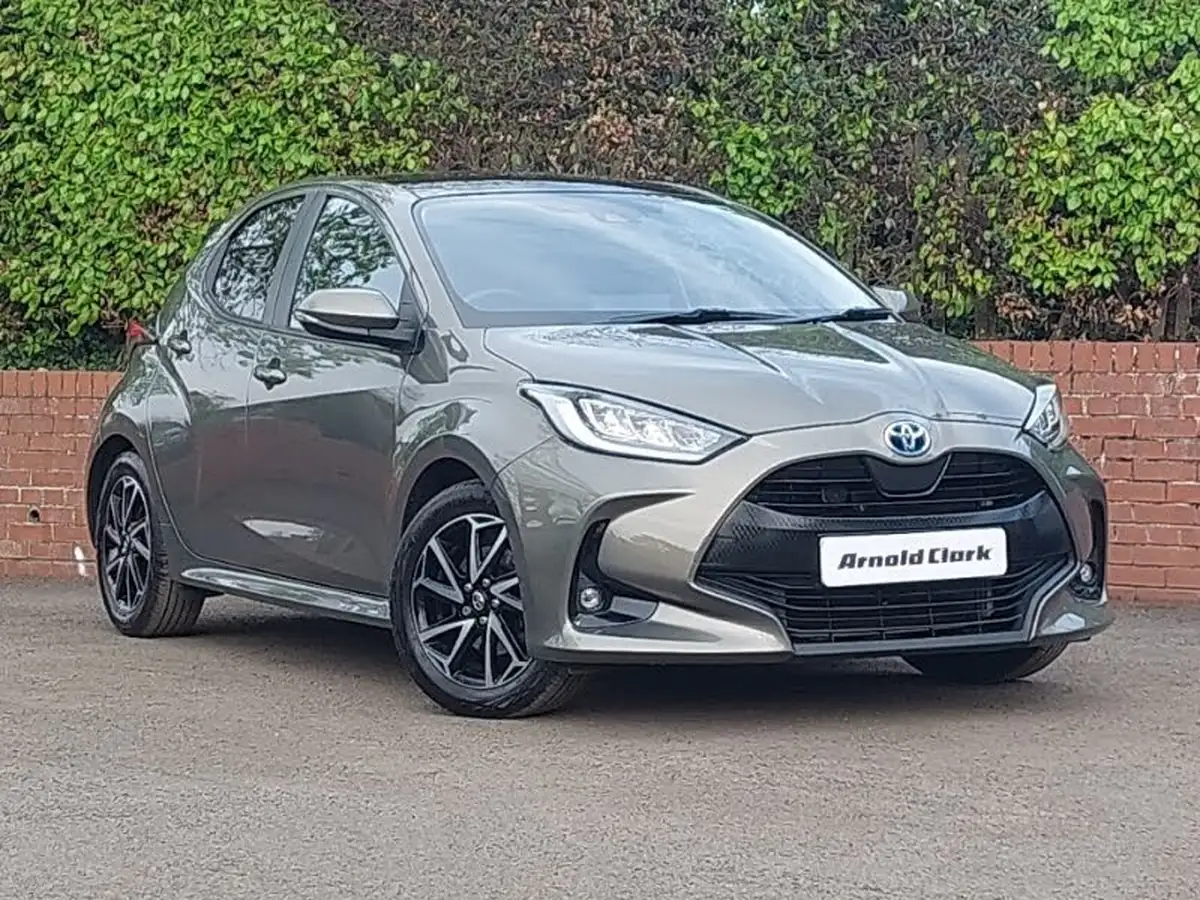 2022-toyota-yaris-15-vvt-i-design-big-0