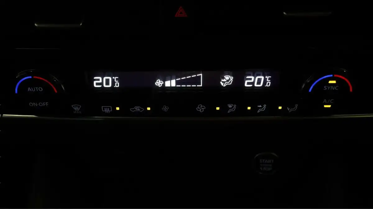2021-nissan-qashqai-13-dig-t-premiere-edition-158ps-x-tronic-big-11