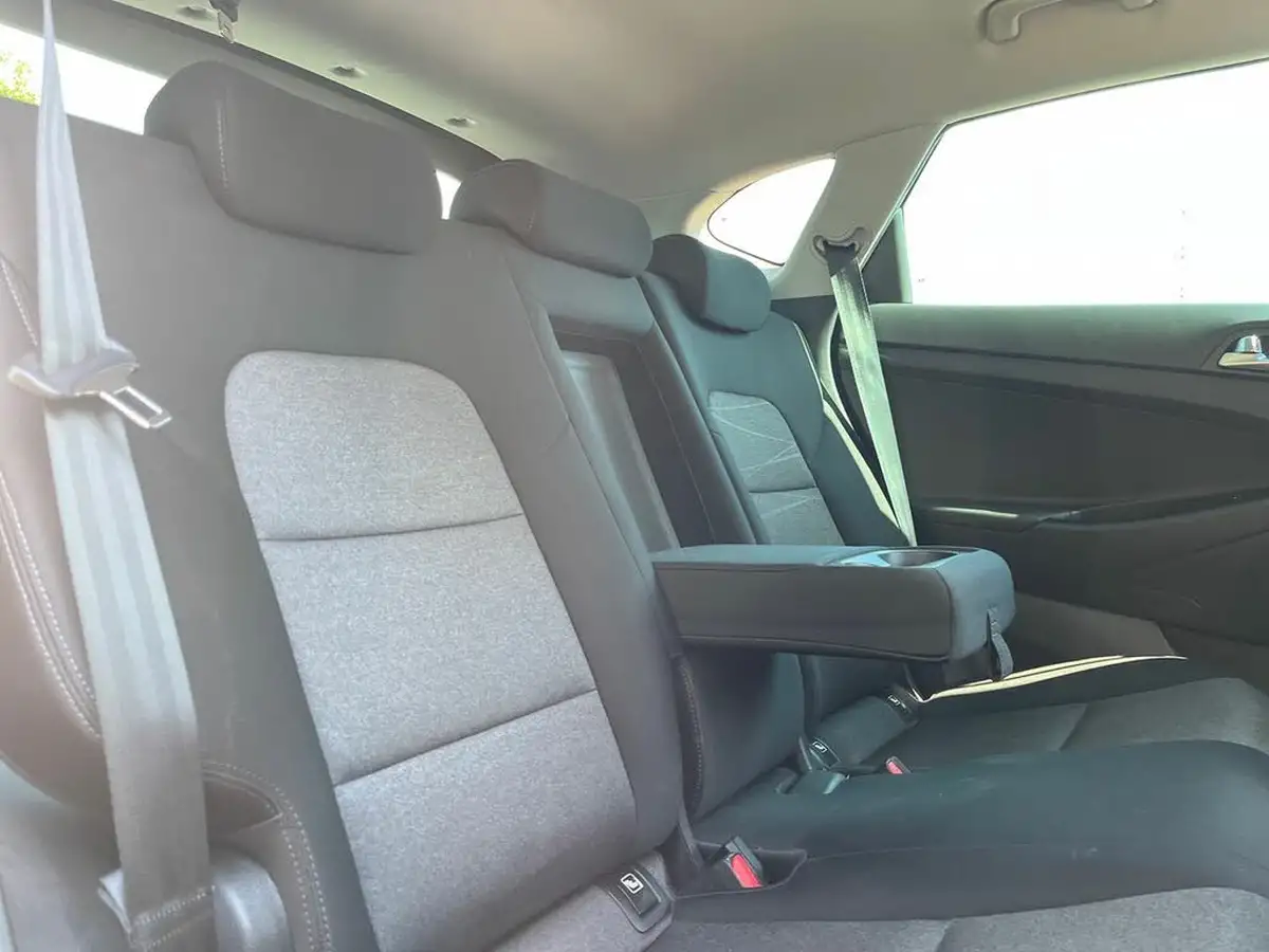 2020-hyundai-tucson-16crdi-se-nav-136ps-48-volt-hybrid-dct-big-20