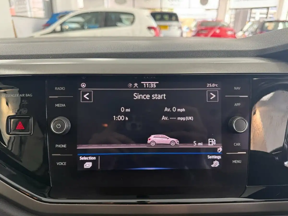 2021-volkswagen-polo-10-match-big-36