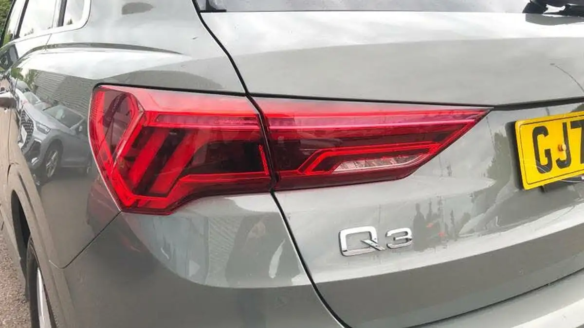 2020-audi-q3-15-35-tfsi-s-line-cod-station-wagon-big-50